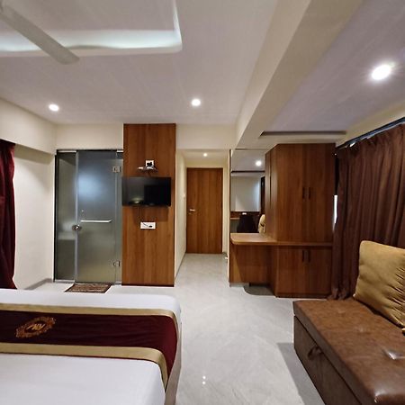 Hotel Ratna Mahal Mumbai  Buitenkant foto