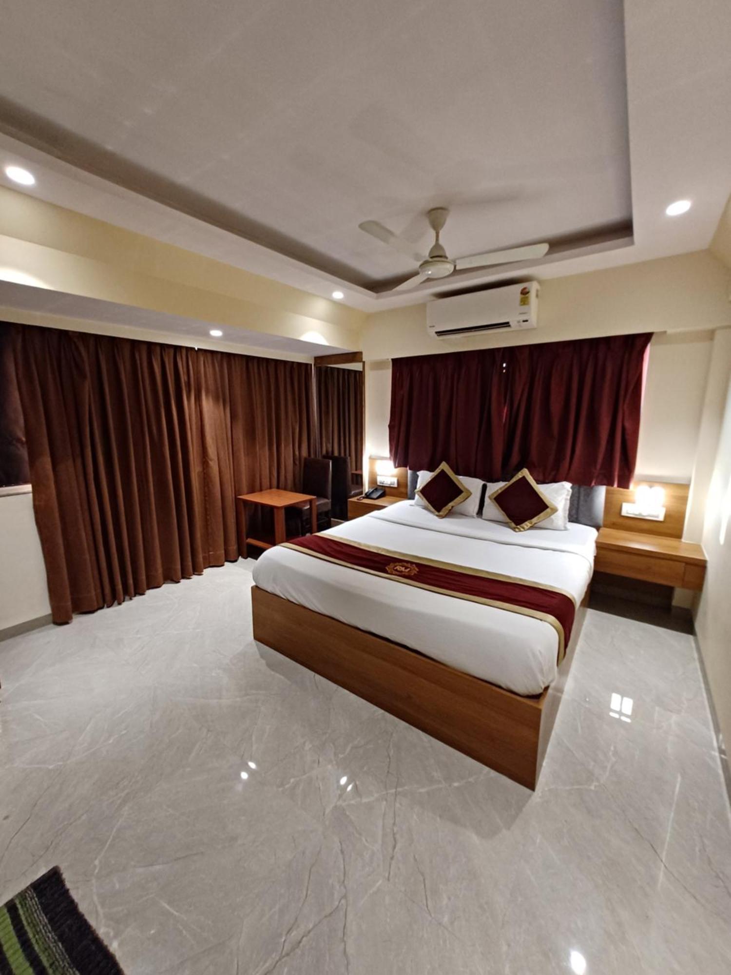Hotel Ratna Mahal Mumbai  Buitenkant foto