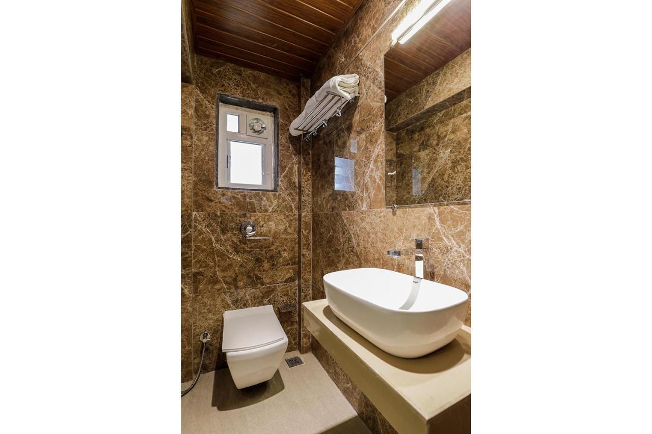 Hotel Ratna Mahal Mumbai  Buitenkant foto
